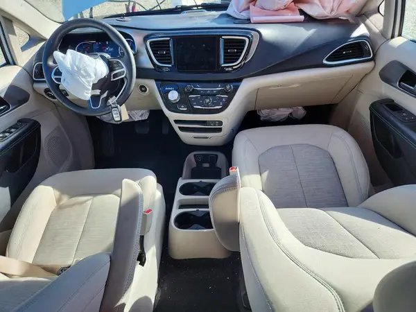 2C4RC1H77JR194894 2018 CHRYSLER PACIFICA - Image 8