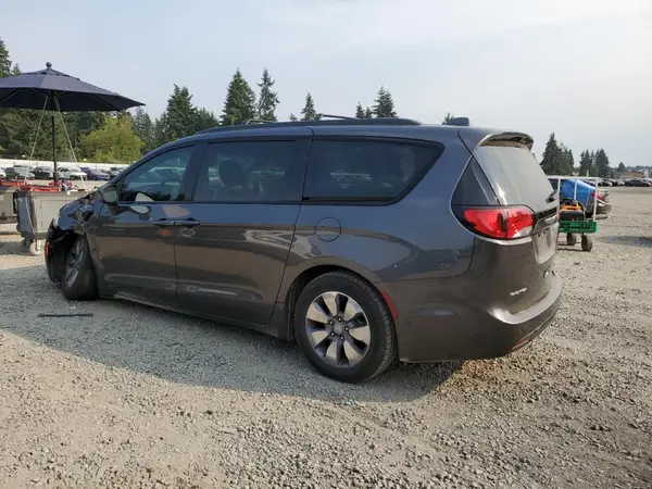 2C4RC1H77JR318257 2018 CHRYSLER PACIFICA - Image 2
