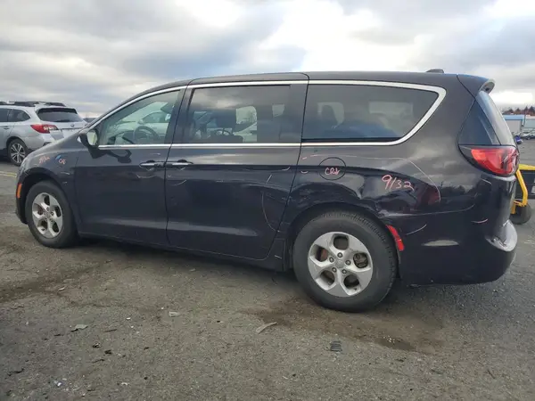 2C4RC1H78JR158289 2018 CHRYSLER PACIFICA - Image 2