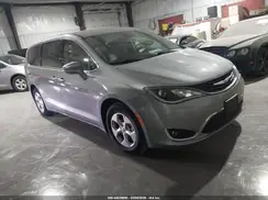 2C4RC1H78JR332961 2018 CHRYSLER PACIFICA
