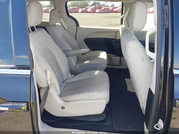 2C4RC1H78JR332975 2018 CHRYSLER PACIFICA - Image 8