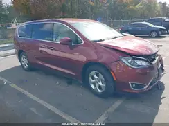 2C4RC1H79JR127004 2018 CHRYSLER PACIFICA