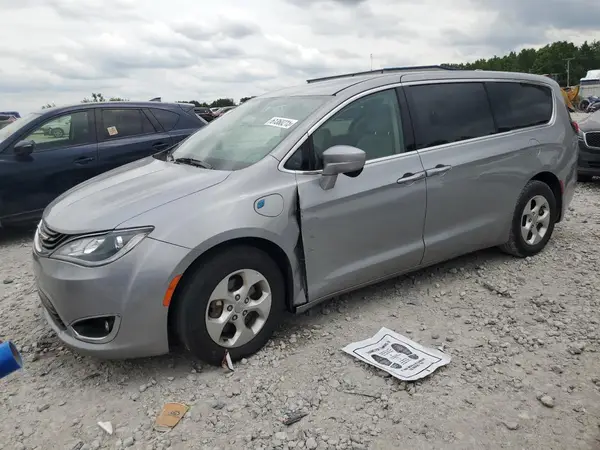 2C4RC1H79JR158284 2018 CHRYSLER PACIFICA - Image 1