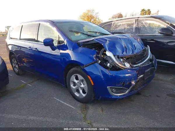 2C4RC1H79JR262354 2018 CHRYSLER PACIFICA - Image 1