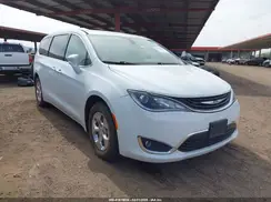 2C4RC1H79KR655708 2019 CHRYSLER PACIFICA