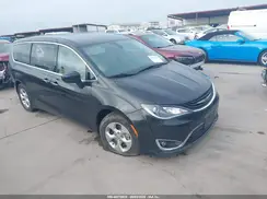 2C4RC1H7XJR118604 2018 CHRYSLER PACIFICA