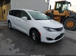 2C4RC1H7XJR355223 2018 CHRYSLER PACIFICA