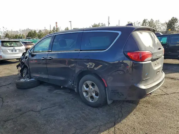 2C4RC1H7XKR577732 2019 CHRYSLER PACIFICA - Image 2