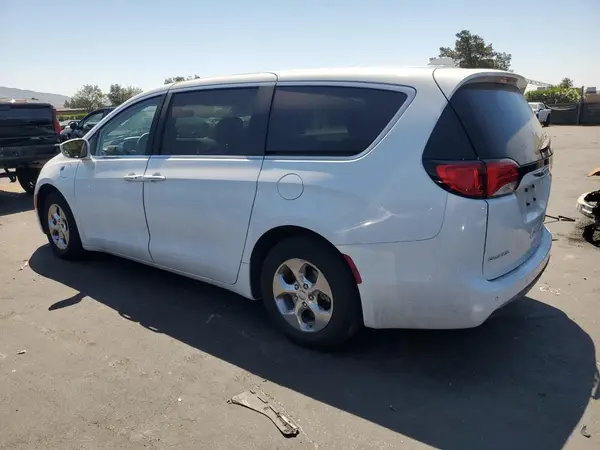 2C4RC1H7XKR738676 2019 CHRYSLER PACIFICA - Image 2