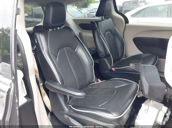 2C4RC1J7XHR500717 2017 CHRYSLER PACIFICA - Image 8