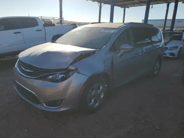 2C4RC1L70JR105710 2018 CHRYSLER PACIFICA - Image 1