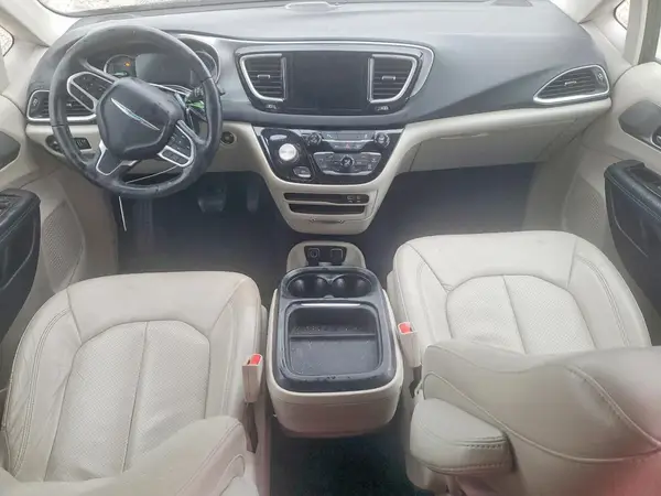 2C4RC1L70JR175613 2018 CHRYSLER PACIFICA - Image 8