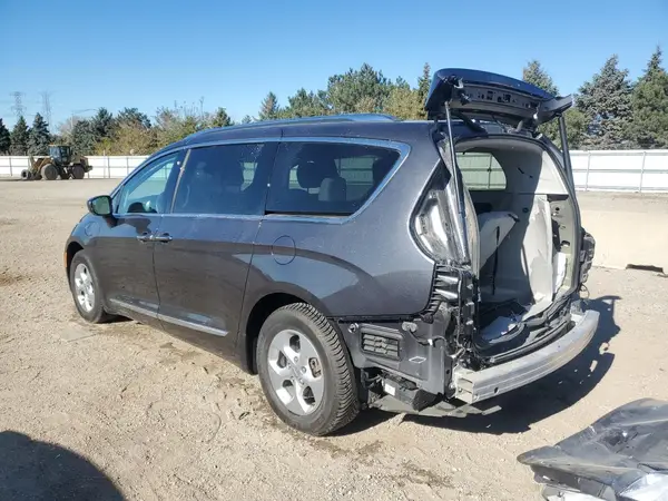 2C4RC1L70JR364990 2018 CHRYSLER PACIFICA - Image 2