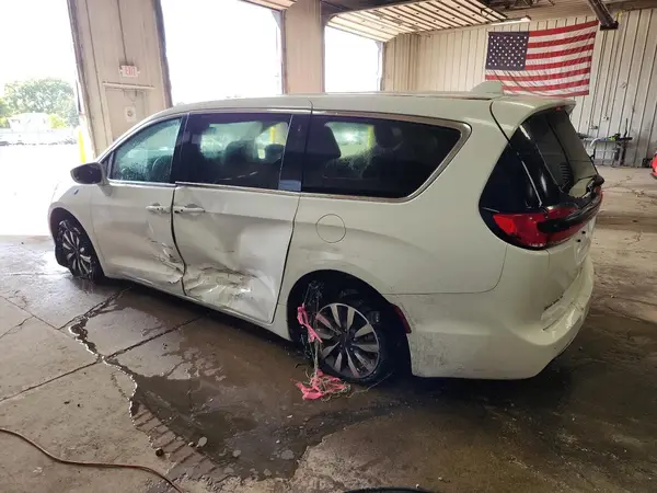 2C4RC1L70NR147946 2022 CHRYSLER PACIFICA - Image 2