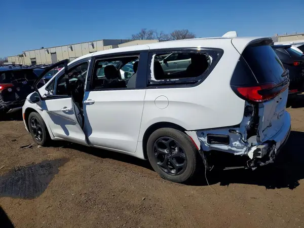 2C4RC1L70NR213962 2022 CHRYSLER PACIFICA - Image 2