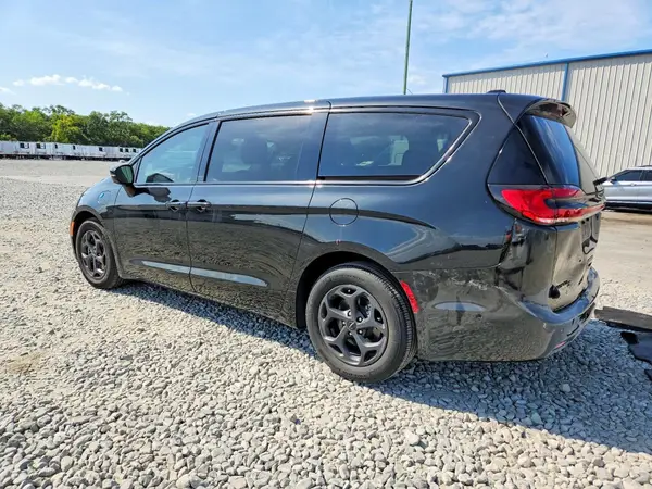 2C4RC1L70PR501743 2023 CHRYSLER PACIFICA - Image 2