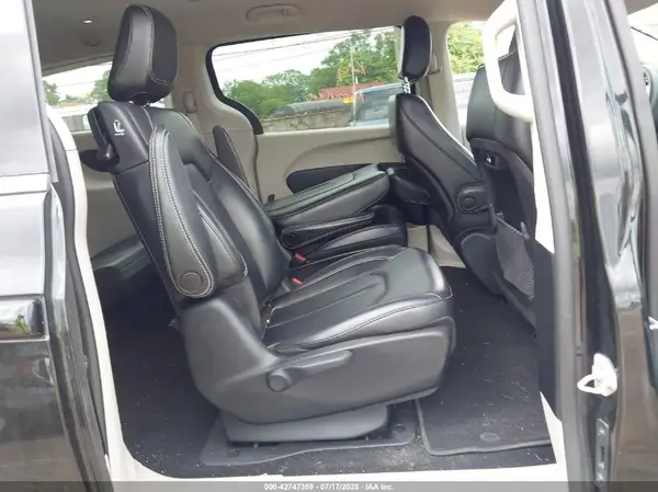 2C4RC1L70PR541580 2023 CHRYSLER PACIFICA - Image 8