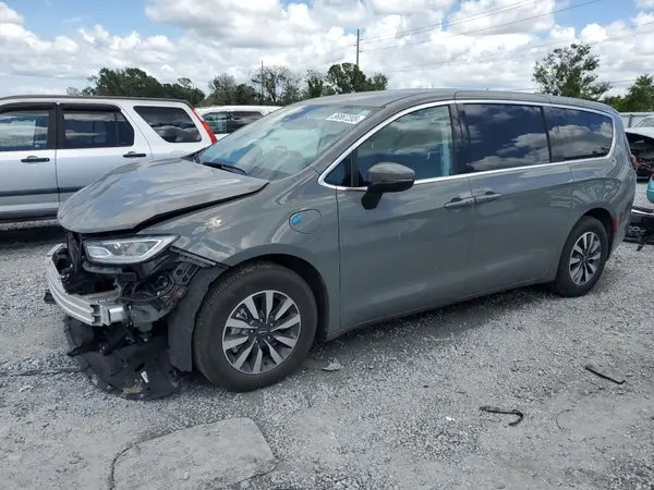 2C4RC1L70PR554281 2023 CHRYSLER PACIFICA - Image 1