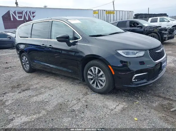 2C4RC1L70PR575342 2023 CHRYSLER PACIFICA - Image 1