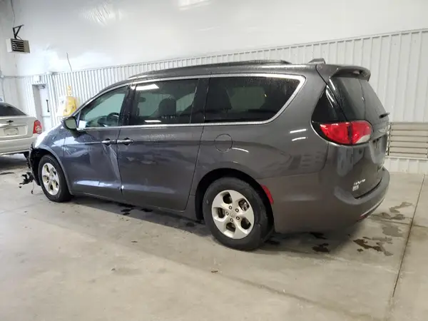2C4RC1L71HR765362 2017 CHRYSLER PACIFICA - Image 2