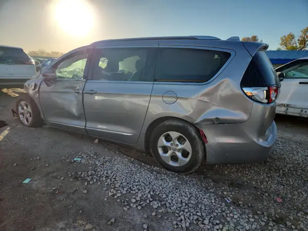 2C4RC1L71JR364951 2018 CHRYSLER PACIFICA - Image 2