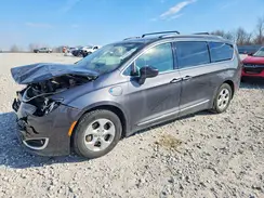 2C4RC1L71JR364982 2018 CHRYSLER PACIFICA