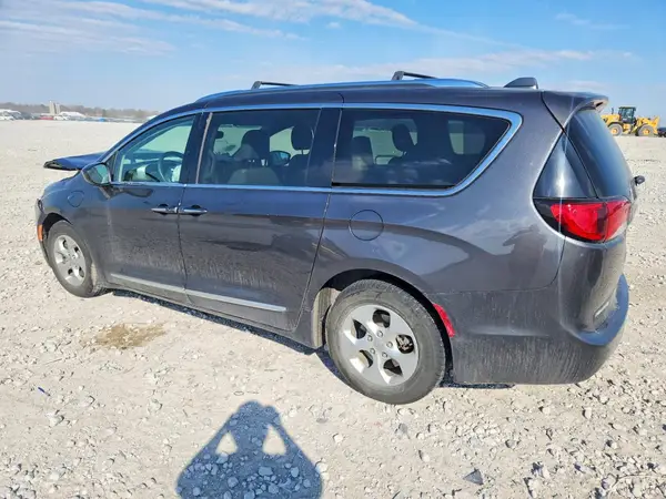 2C4RC1L71JR364982 2018 CHRYSLER PACIFICA - Image 2