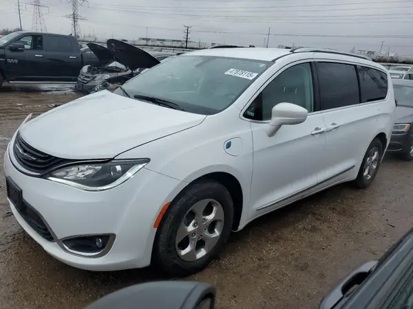 2C4RC1L71KR630146 2019 CHRYSLER PACIFICA - Image 1
