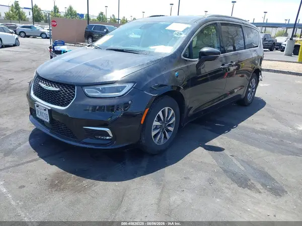 2C4RC1L71MR585891 2021 CHRYSLER PACIFICA - Image 2