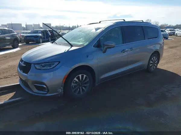 2C4RC1L71MR586149 2021 CHRYSLER PACIFICA - Image 2