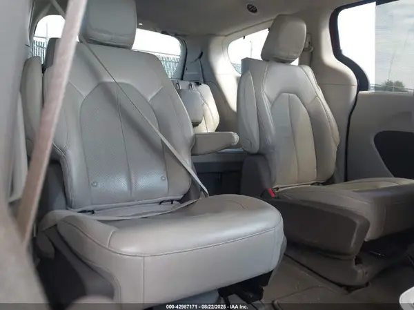 2C4RC1L71MR591531 2021 CHRYSLER PACIFICA - Image 8