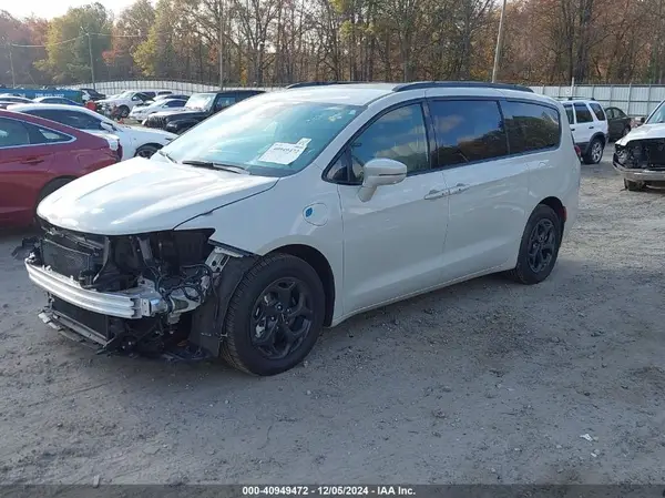 2C4RC1L71MR599712 2021 CHRYSLER PACIFICA - Image 2