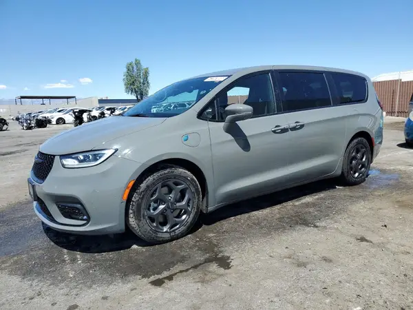 2C4RC1L71NR134672 2022 CHRYSLER PACIFICA - Image 1