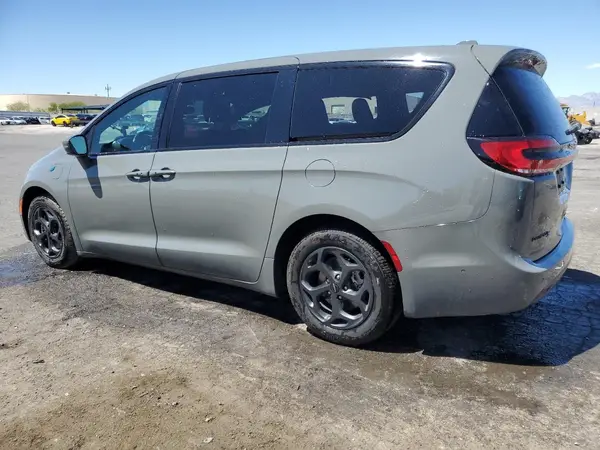 2C4RC1L71NR134672 2022 CHRYSLER PACIFICA - Image 2