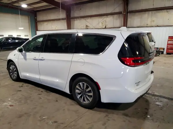 2C4RC1L71NR139600 2022 CHRYSLER PACIFICA - Image 2