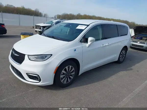 2C4RC1L71NR173861 2022 CHRYSLER PACIFICA - Image 2