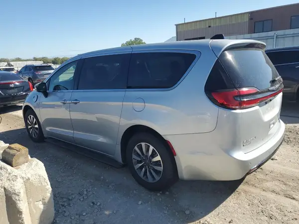 2C4RC1L71PR542124 2023 CHRYSLER PACIFICA - Image 2