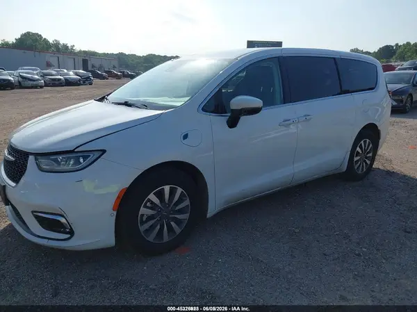 2C4RC1L71PR595275 2023 CHRYSLER PACIFICA - Image 2