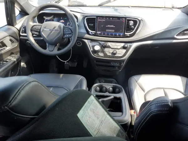 2C4RC1L71PR614536 2023 CHRYSLER PACIFICA - Image 8