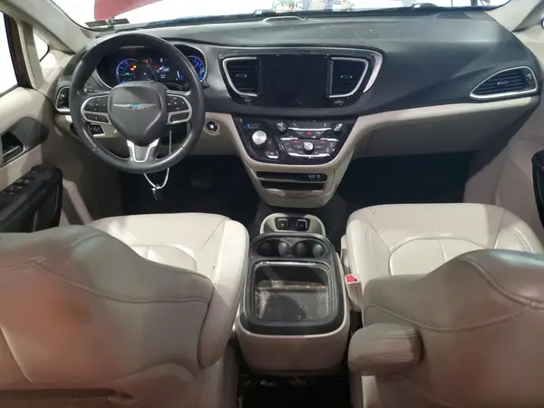 2C4RC1L72JR178495 2018 CHRYSLER PACIFICA - Image 8