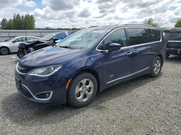 2C4RC1L72JR195278 2018 CHRYSLER PACIFICA - Image 1