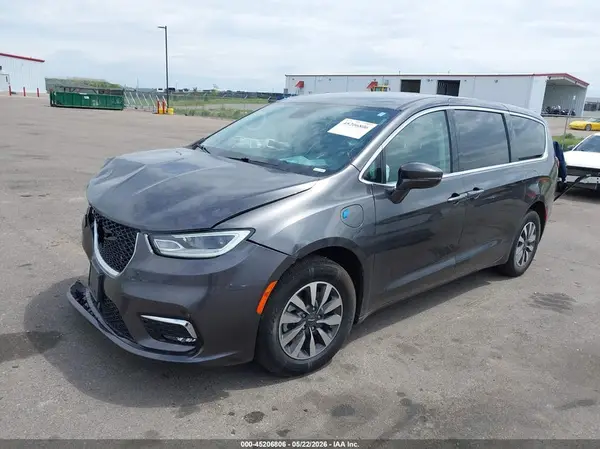 2C4RC1L72NR206771 2022 CHRYSLER PACIFICA - Image 2