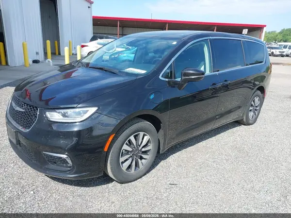 2C4RC1L72NR222050 2022 CHRYSLER PACIFICA - Image 2
