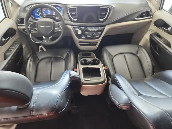 2C4RC1L72PR523050 2023 CHRYSLER PACIFICA - Image 8