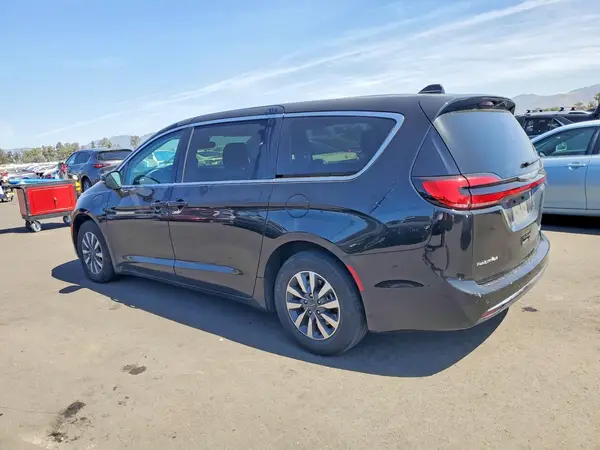 2C4RC1L72PR612049 2023 CHRYSLER PACIFICA - Image 2