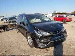 2C4RC1L73HR768764 2017 CHRYSLER PACIFICA