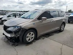2C4RC1L73JR145103 2018 CHRYSLER PACIFICA