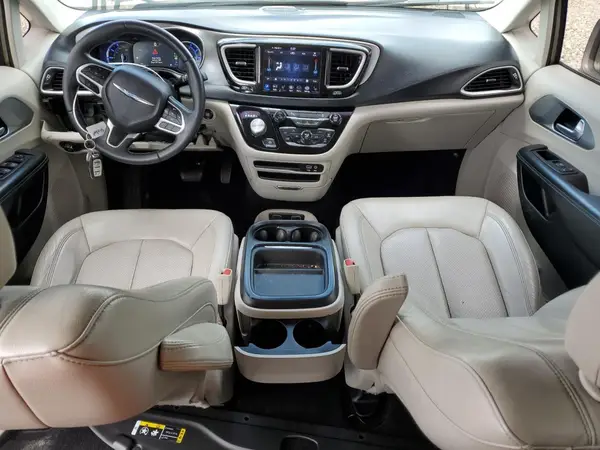 2C4RC1L73JR145103 2018 CHRYSLER PACIFICA - Image 8