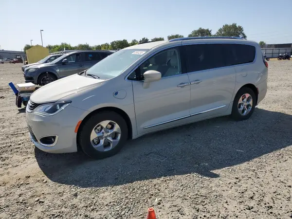 2C4RC1L73KR640189 2019 CHRYSLER PACIFICA - Image 1