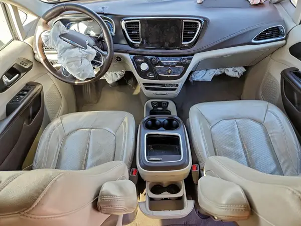 2C4RC1L73MR586380 2021 CHRYSLER PACIFICA - Image 8
